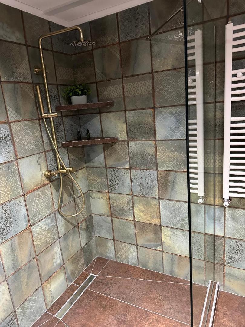 Gardens Of Babylon Suite By Heaven'S Hall Luxury Suites Alejandrópolis Exterior foto